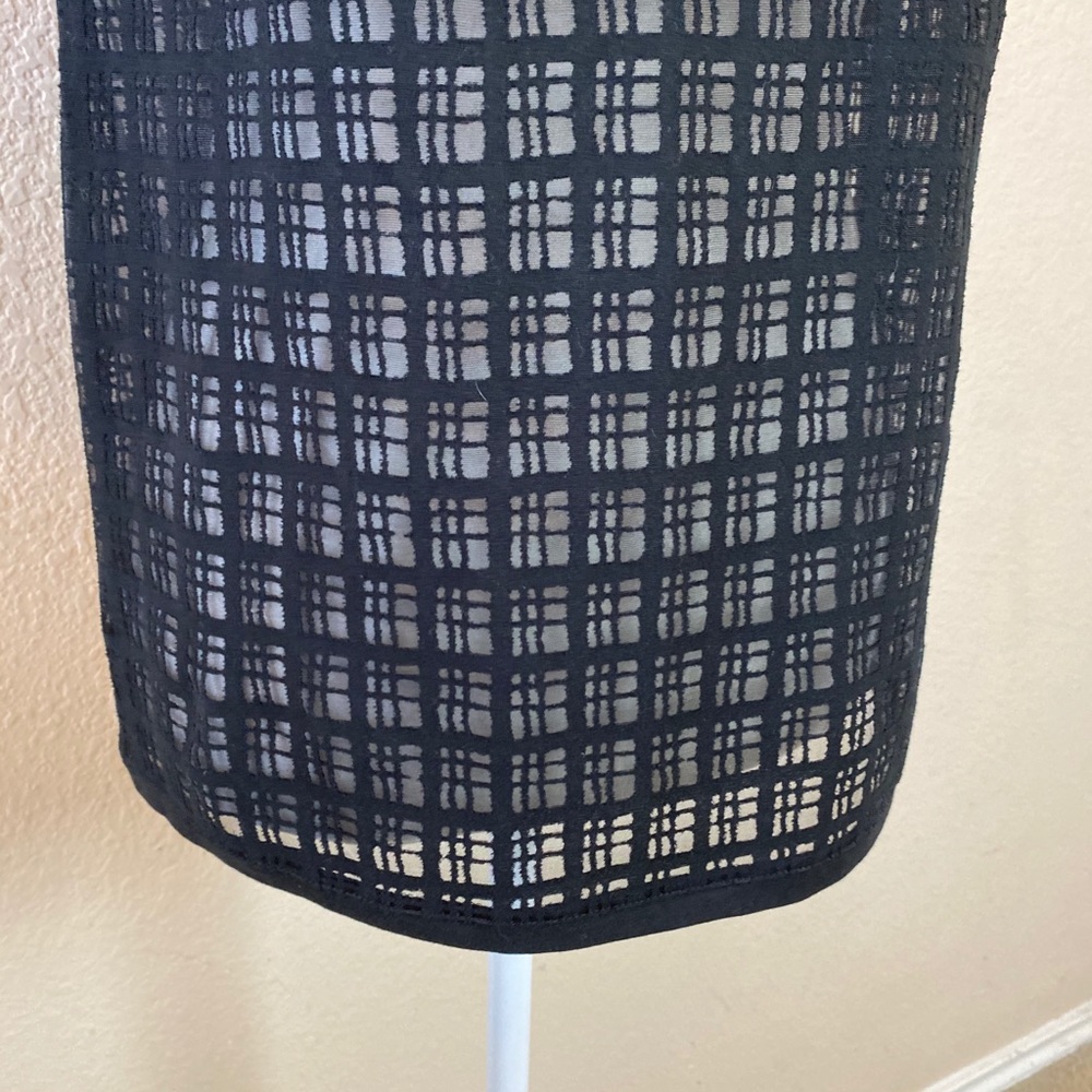 Ann Taylor Loft Black Sheer Grid Pattern T-Shirt Style Top Size Small - Picture 5 of 10